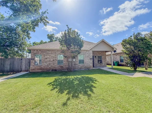 1101 Cates St, Bridgeport, TX 76426