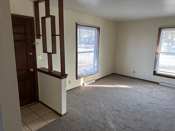 2nd image of 401 Gascoigne Dr