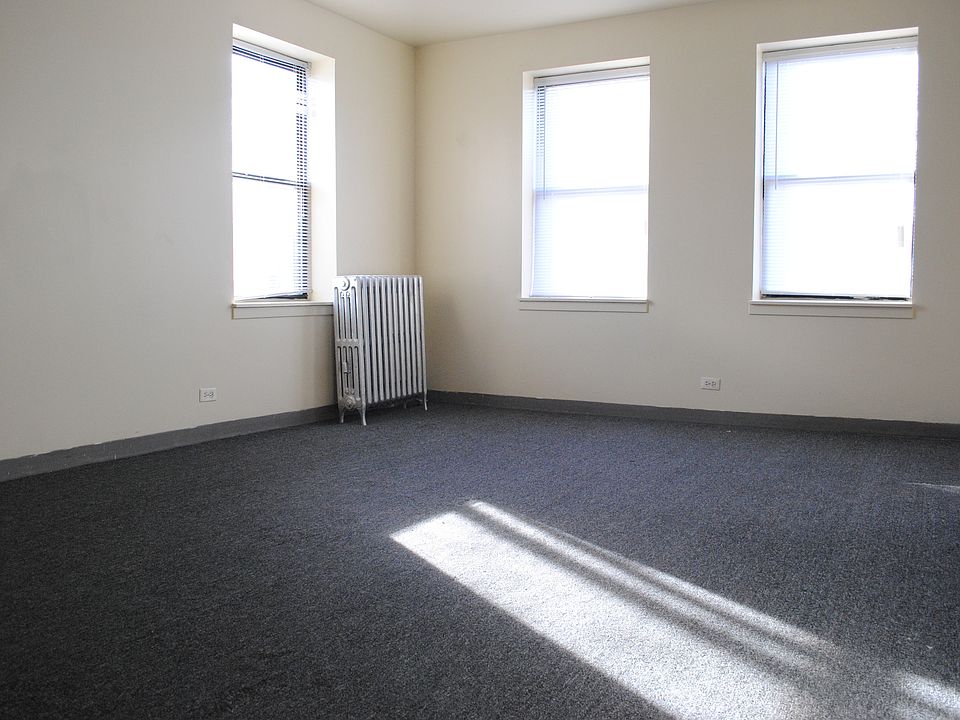 1st image of 327 N Pine Ave APT 301