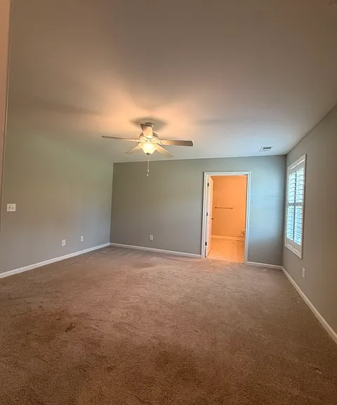 660 Constitution Dr — Photo 14