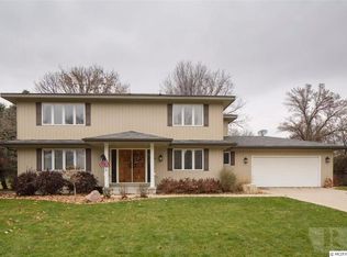 6 Boulder Rd, Mason City, IA 50401