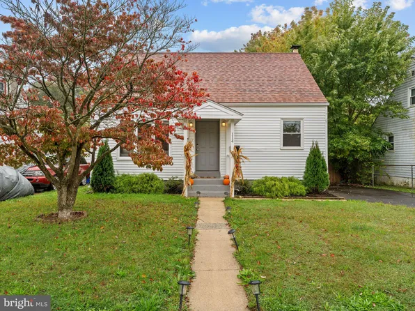 114 Jefferson Ave, Magnolia, NJ 08049