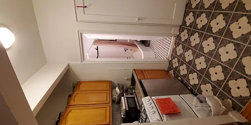 Rented by Avi Nash Associates