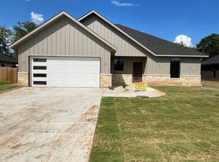 5522 Stonegate Cir, Granbury, TX 76048
