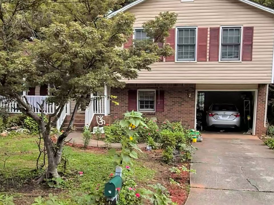 1st image of 4226 Duesenberg Dr