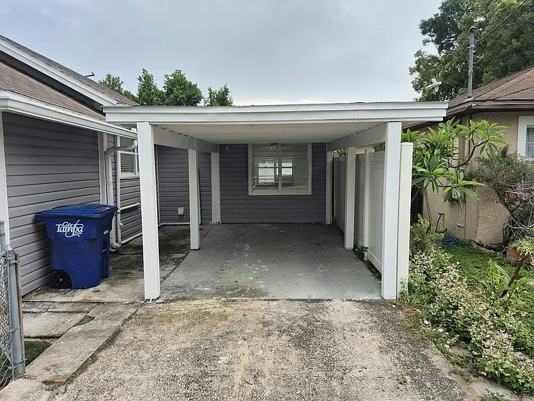 1402 E Bougainvillea Ave — Photo 21