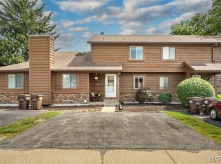 272 Cedar Grove Dr #B, Saint Charles, MO 63304