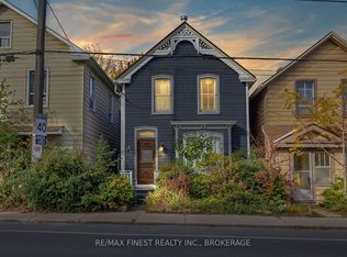 202 Montreal St, Kingston, ON K7K 3G4