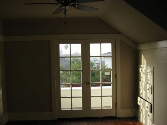 5th image of 825 Freedom Blvd