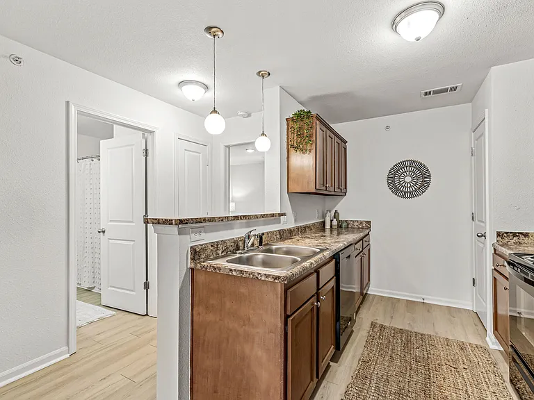 Arborwood Apartments — Photo 25