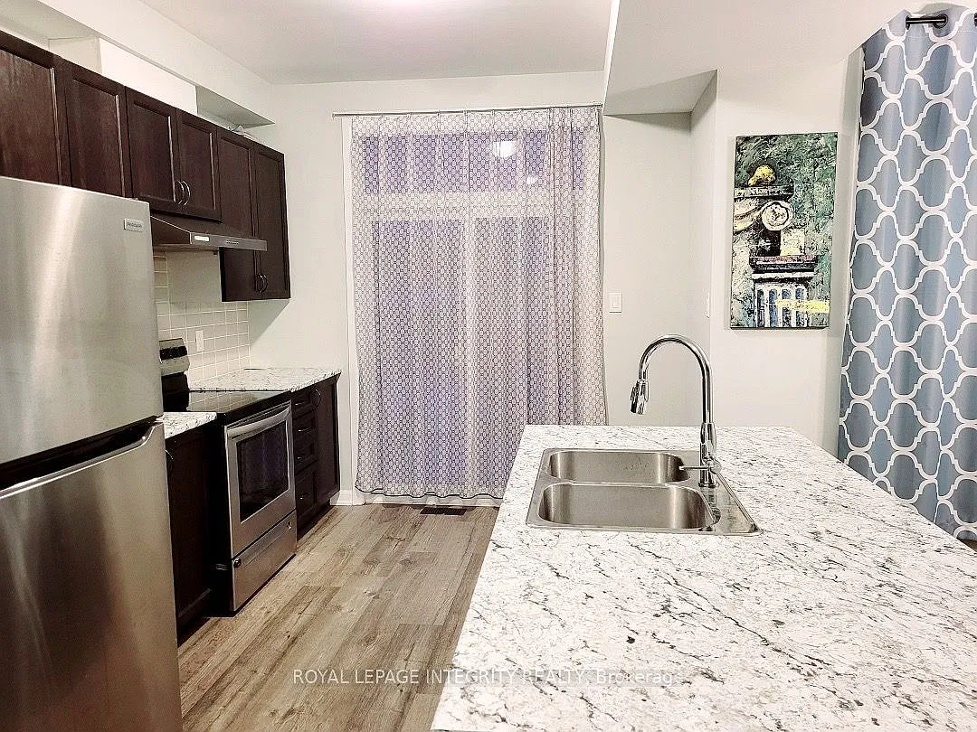 2 bed, $2,300 — Photo 4