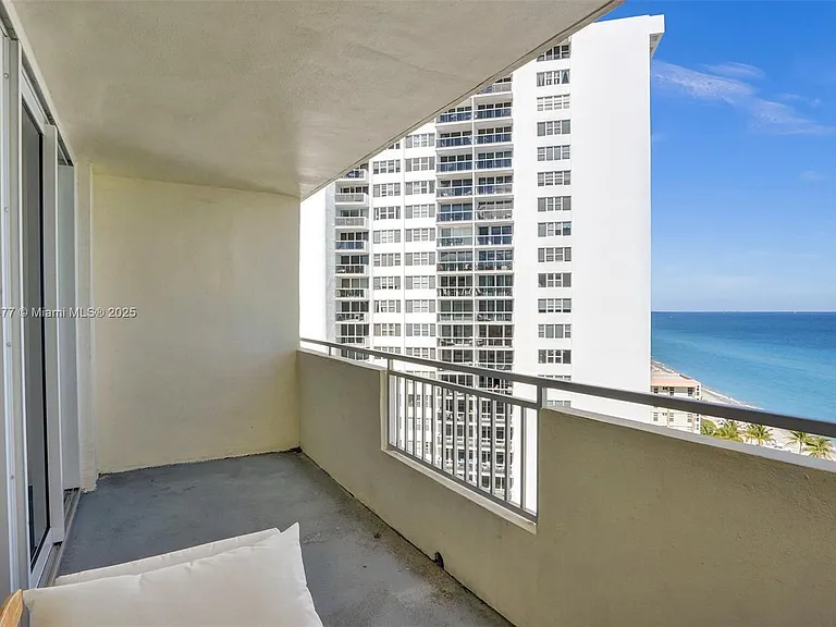3180 S Ocean Dr #1504 — Photo 21