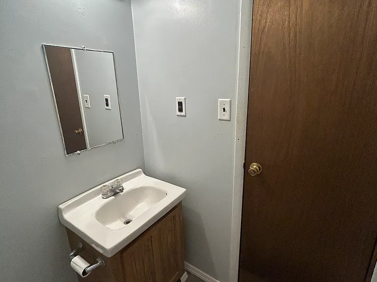 131 Wood St #301 — Photo 7
