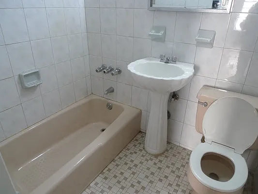 Rented by America Mecca Realty LLC | media 36