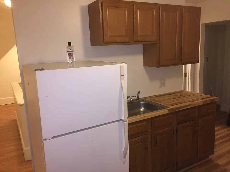 4 Davis St #2