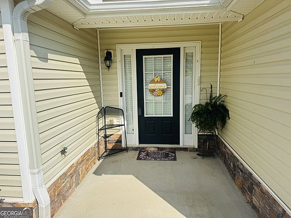 4th image of 110 Manchester Ln