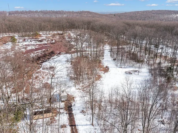 Lewis St #590, Moscow, PA 18444