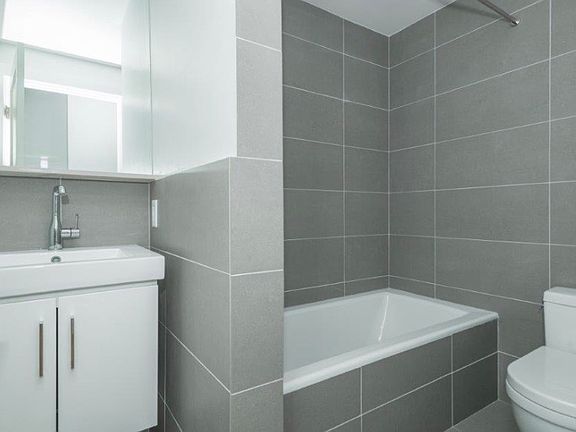 5th image of 336 Harvard St #4