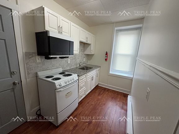 3rd image of 713 Pusey Ave