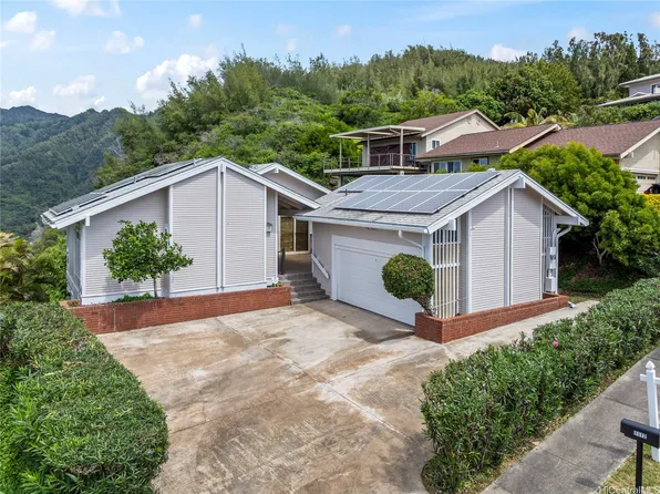 1112 Kaumoku St, Honolulu, HI 96825