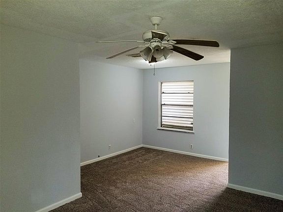4th image of 811 Temple Dr