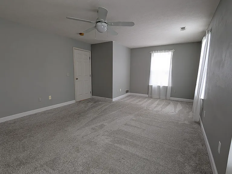 1561 Long Meadow Trl — Photo 32