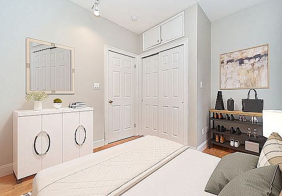 2nd image of 163 Chrystie St APT 6