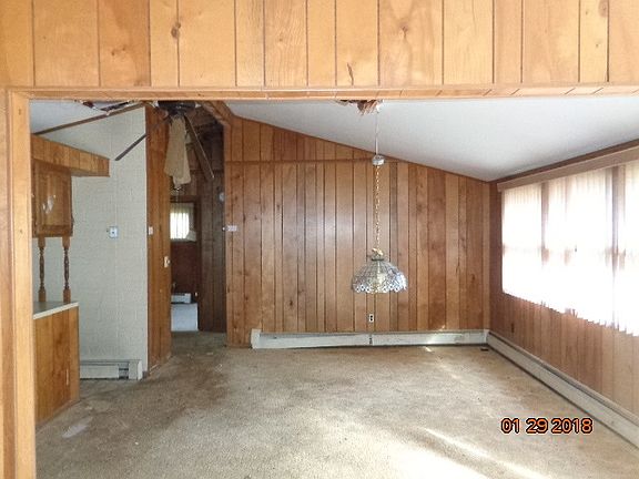 5th image of 17 Ann Ln