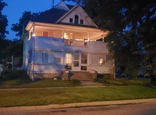 402 Denver St, Waterloo, IA 50701