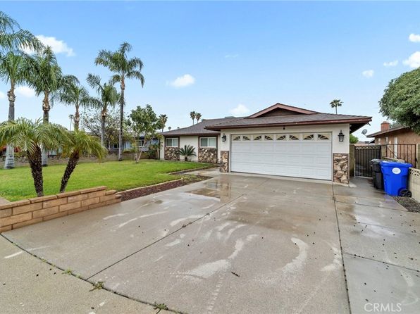 17435 Hawthorne Ct, Fontana, CA 92335