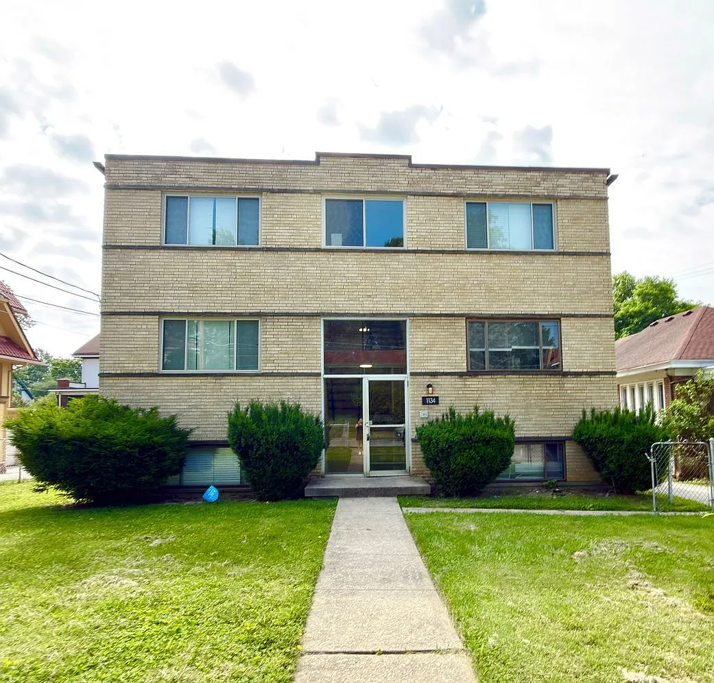 1 bed, 1.0 bath, $925 — Photo 1