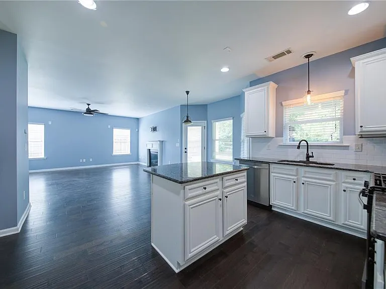 5595 Banner Blvd — Photo 12
