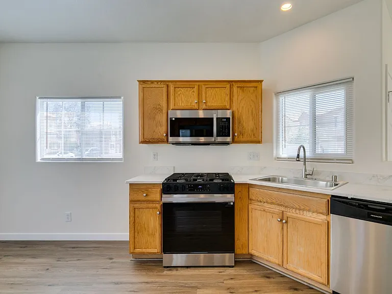 892 Blue Rosalie Pl — Photo 25