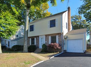461 Whitewood Rd, Union, NJ 07083