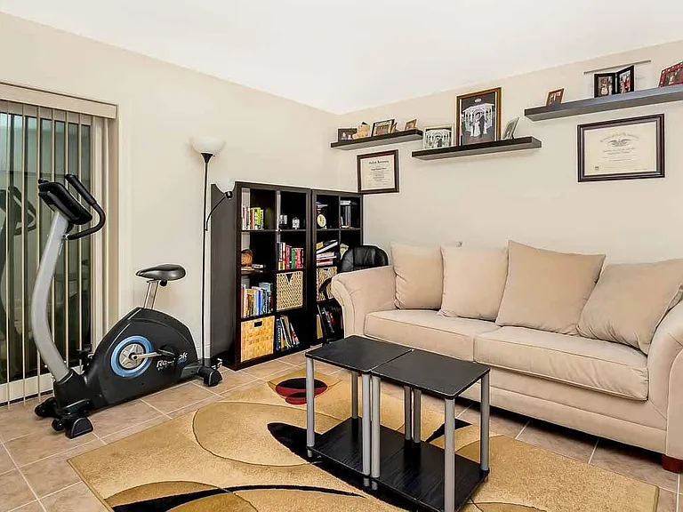 630 Valley Brook Ave #19 — Photo 2