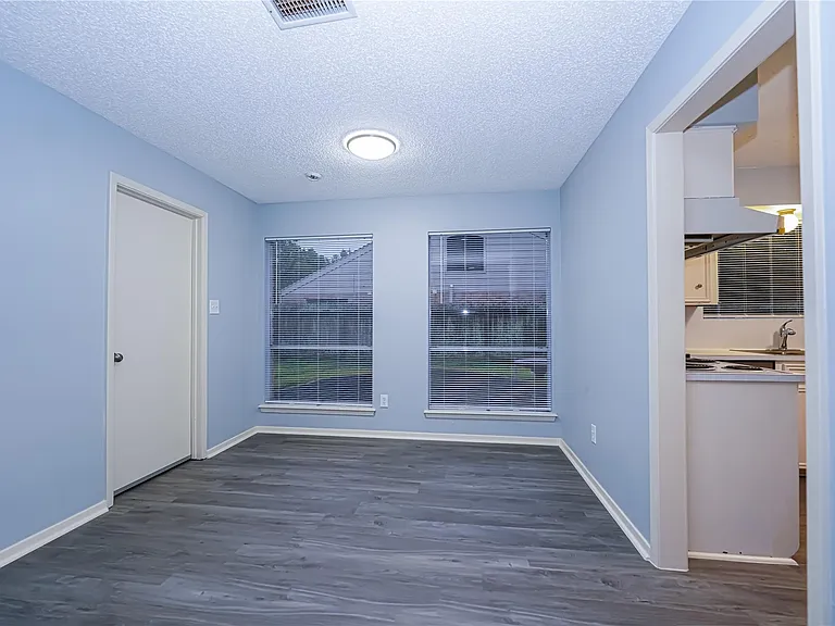 2306 Wallingford Dr — Photo 33