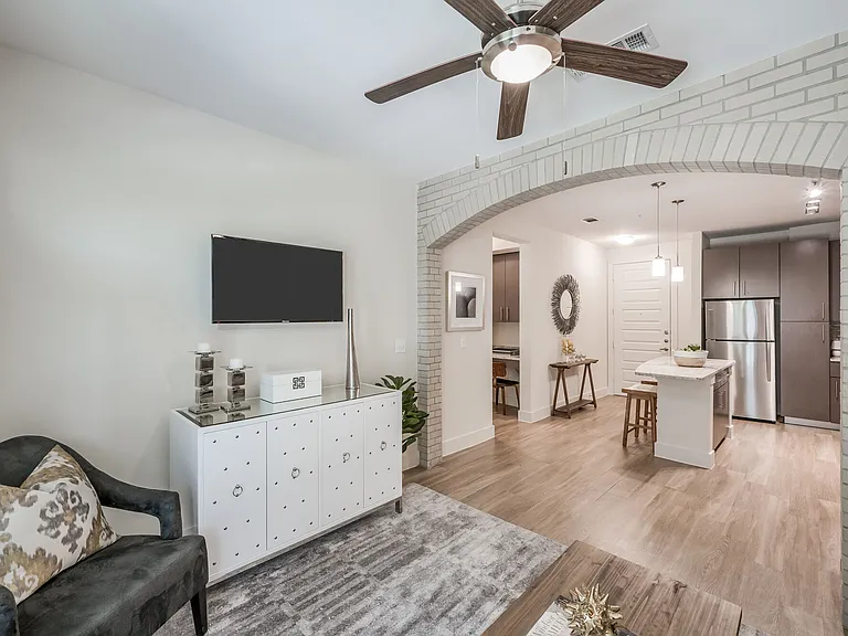 5880 Inwood Dr — Photo 24
