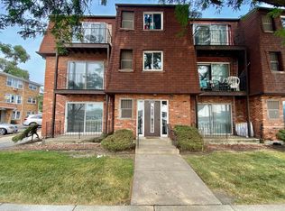 9725 Ridgeland Ave APT 201, Oak Lawn, IL 60453