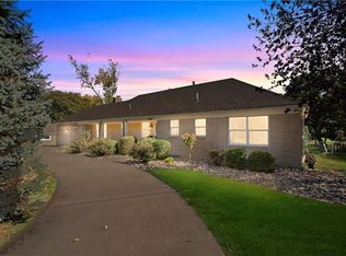 9005 Mission Rd, Leawood, KS 66206