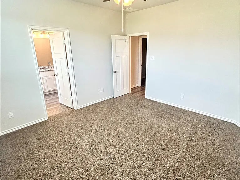 915 Toledo Bend Dr — Photo 18
