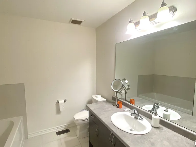 135 Flagg Ave — Photo 20