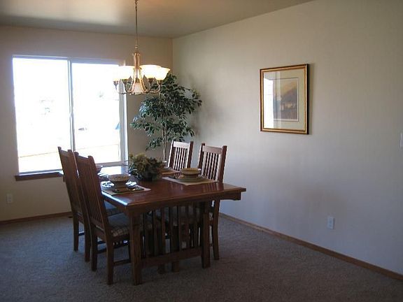 4th image of 3415 Coral Ct