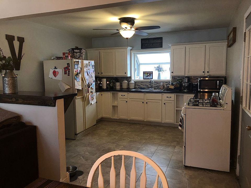 2nd image of 1609 S Main St