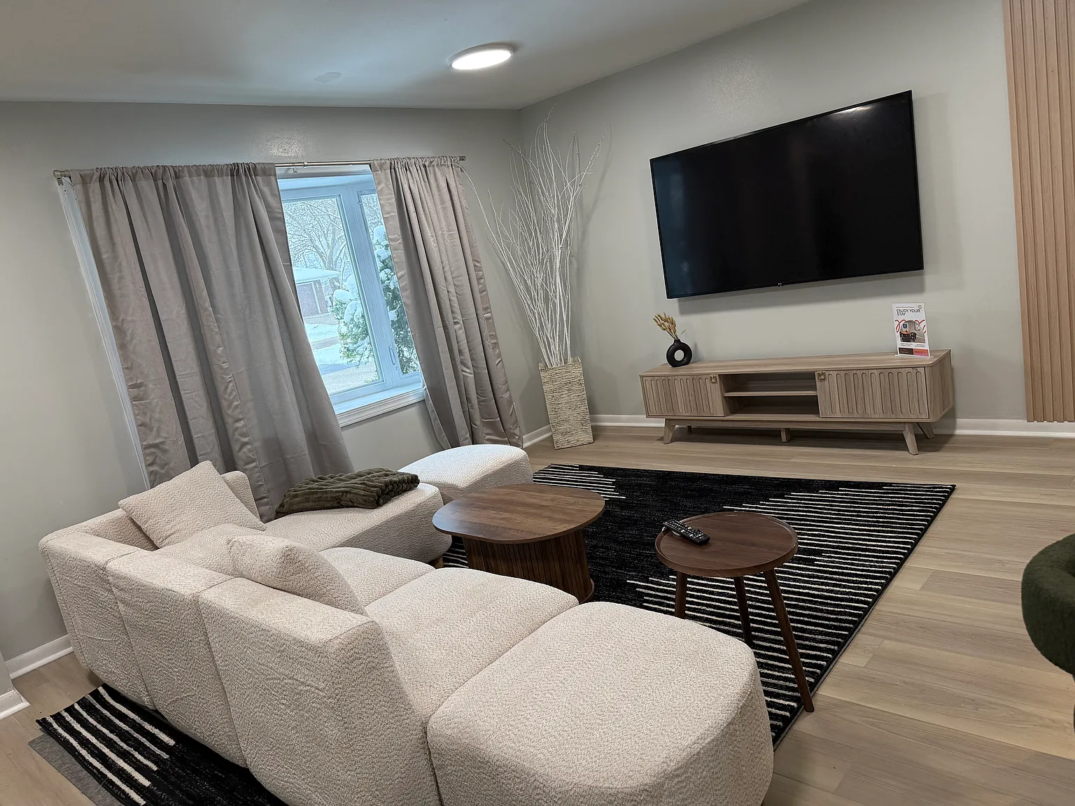 3 bed, 1664 sqft, $2,150 — Photo 3
