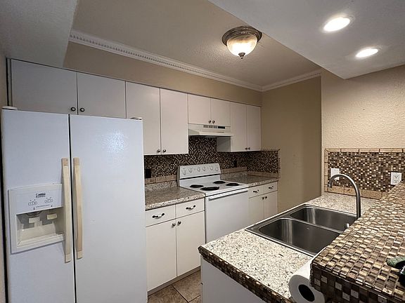 4th image of 1011 Ennis Joslin Rd APT 109