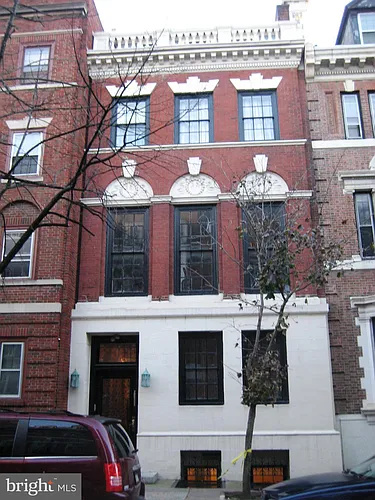 2134 Locust St #2R Photo 1