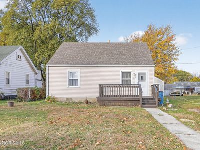 932 Cresceus Rd, Oregon, OH, 43616