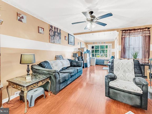 4th image of 5834 N Hope St