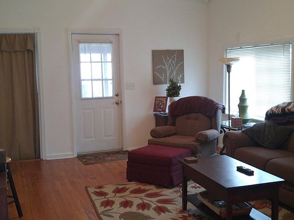 Living Area w/cathedral ceiling 