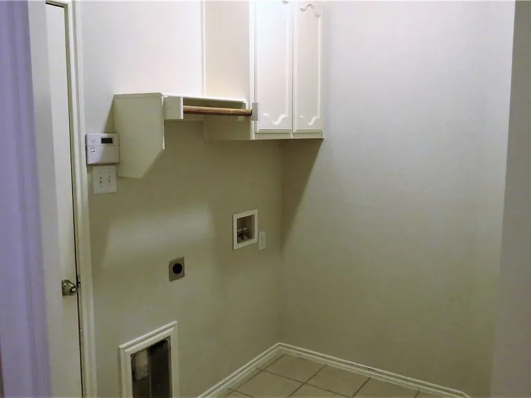 8004 Ranchvale Ln — Photo 24